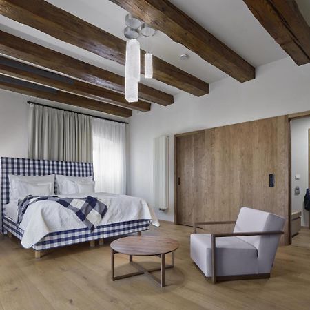 Velké Pavlovice Lotrinsky Hotel מראה חיצוני תמונה