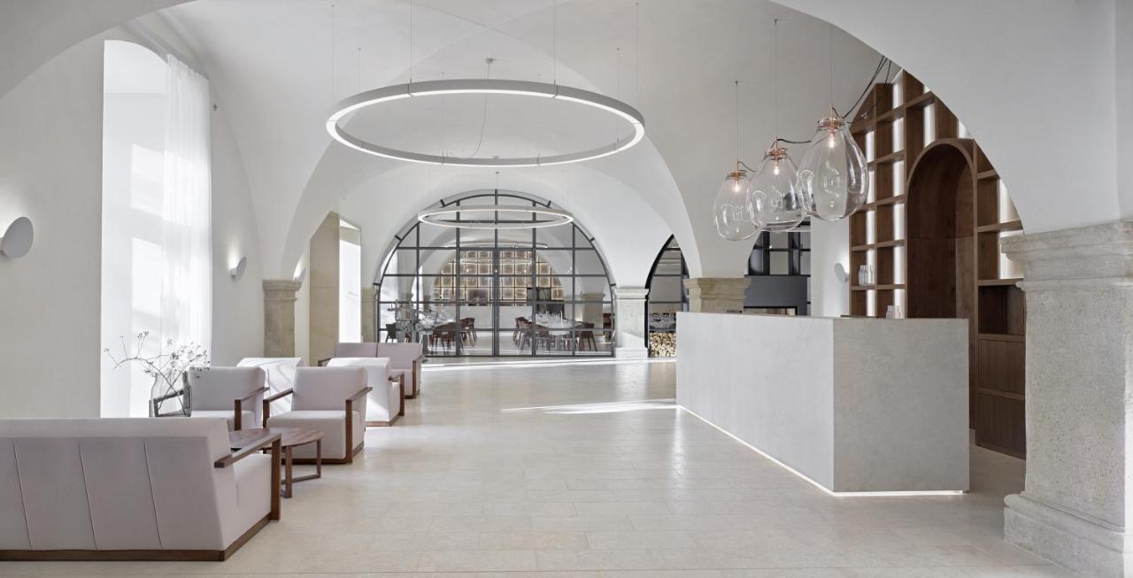 Velké Pavlovice Lotrinsky Hotel מראה חיצוני תמונה