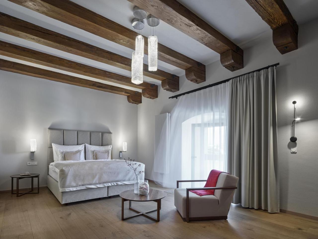 Velké Pavlovice Lotrinsky Hotel מראה חיצוני תמונה